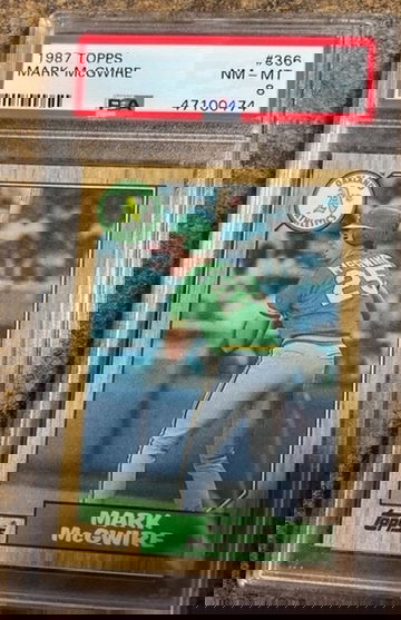 Mark McGwire 1987 Topps PSA 8