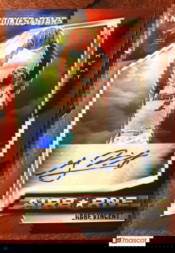 2021-22 Panini Chronicles Red Airborne Gabe Vincent Auto RC #AIR-GVN Miami Heat