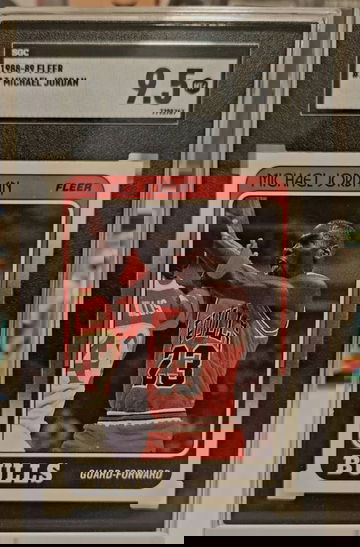 1988 Fleer Michael Jordan #17 SGC 9.5 