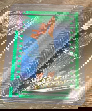 2023-24 VICTOR WEMBANYAMA TOPPS CHROME FILM STUDY GREEN LOGO SSP