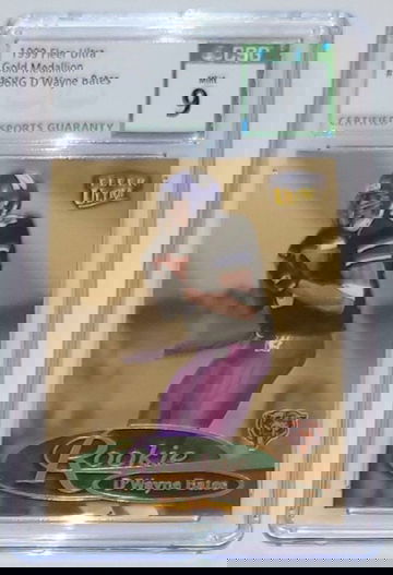 1999 Fleer Ultra D'Wayne Bates GOLD MEDALLION Rookie CSG 9
