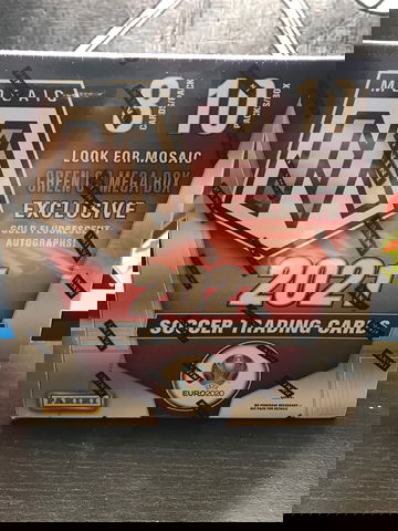 2021 Panini Mosaic Soccer Mega Box