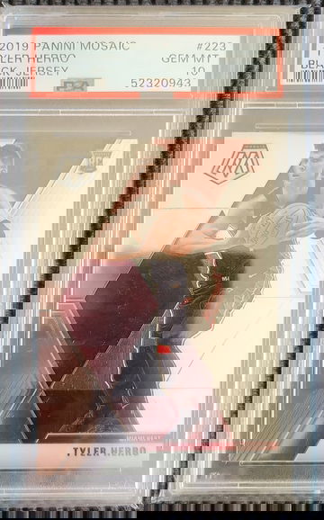 2019 Panini Mosaic #223 Tyler Herro Rookie Variation Black Jersey PSA 10 Gem Mint