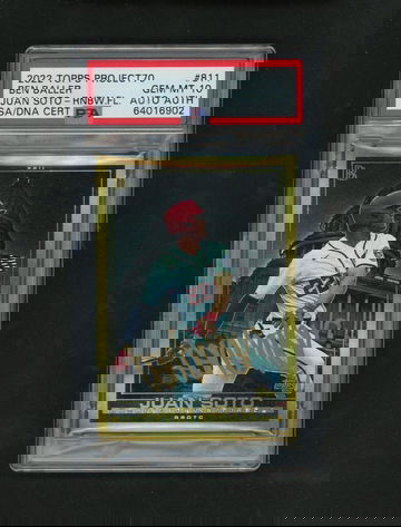 2022 Topps Project70 Rainbow Foil Juan Soto #811 /70 PSA 10
