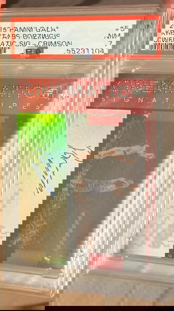 2015 Gala Kristaps Porzingis Cinematic Rookie Signatures Crimson /10 PSA 7