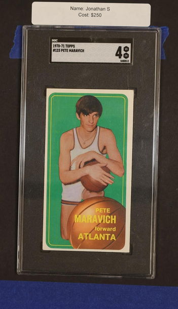 1970-71 Topps Basketball Pete Maravich #123 RC SGC 4