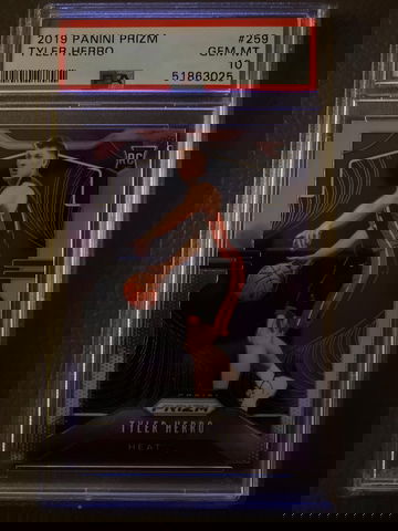 2019 Panini Prizm Tyler Herro #259 PSA 10