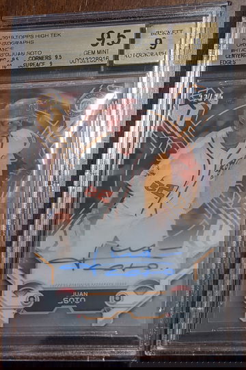 2019 Topps High Tek Autograph Orange Juan Soto BGS 9.5 23/25