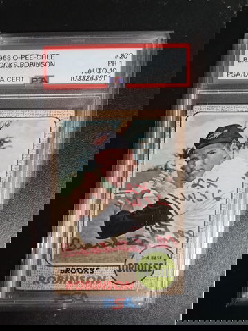 1968 #20 O-PEE-CHEE Brooks Robinson PSA Auto 10 