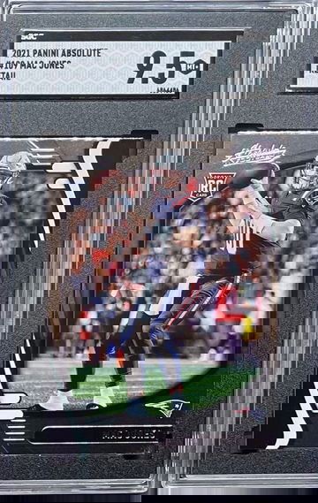 2021 Panini Mac Jones Rookie SGC 9.5