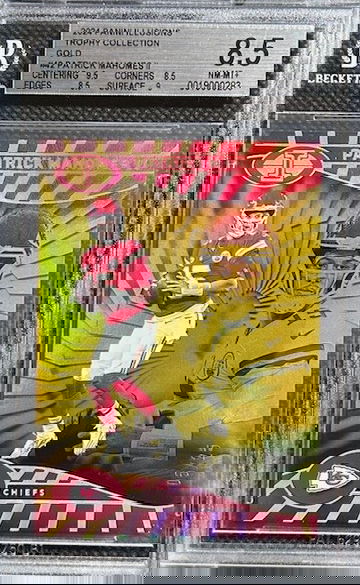 2024 Panini Illusions Patrick Mahomes #42 Gold Parallel SSP /25 Chiefs BGS 8.5