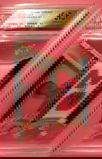 2007-08 SP ROOKIE THREADS GOLD ROOKIES #68 AARON BROOKS AUTO 03/50 BGS 9.5 GEM MINT