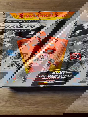 2021 Prizm Football Draft Picks Hobby Box 5 Autos