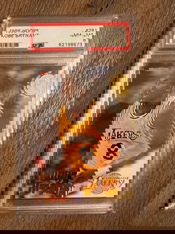 1996 NBA Hoops Kobe Bryant Rookie PSA 8