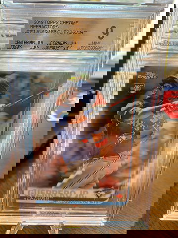 Vladimir Guerrero Jr. Refractor Rookie