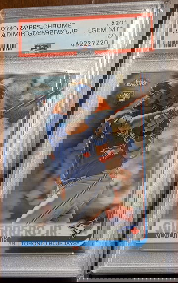 2019 Topps Chrome Vladimir Guerrero Jr. RC PSA 10