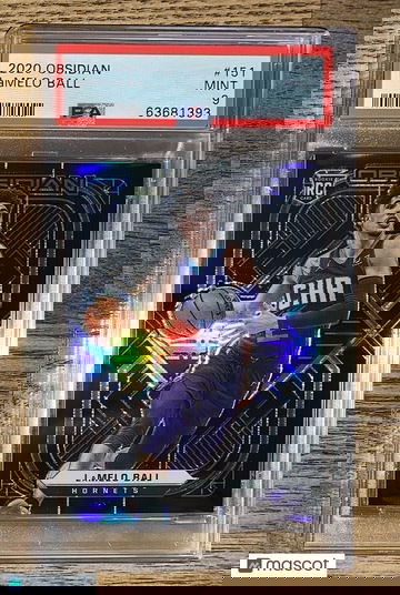 LaMelo Ball 2020 Obsidian #151 RC Charlotte Hornets Rookie Low POP! PSA 9