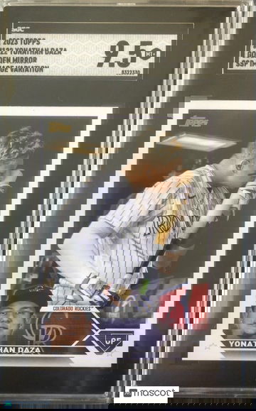 Yonathan Daza 2023 TOPPS GOLDEN MIRROR IMAGE VAR. SSP #122 ROCKIES SGC 9.5 Mint+