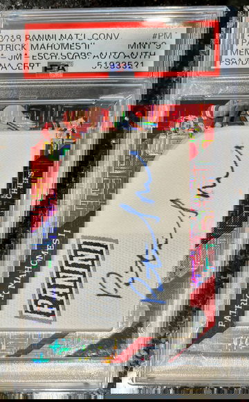 2018 Patrick Mahomes II National Convention Swatch Auto 1/10 PSA 9 (POP 1) 🔥