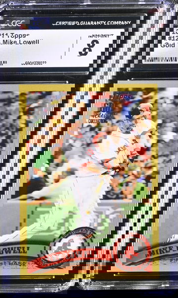 2011 TOPPS MIKE LOWELL GOLD #123 CGC 8