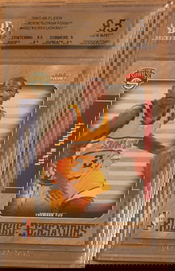 2007-08 Fleer Rookie Sensations RS-2 Kevin Durant RC BGS 9.5