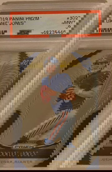 DANIEL JONES ‘19 Panini Prizm BASE RC PSA 9! Low pop!