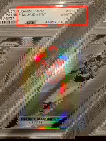 Patrick Mahomes Prizm Rc PSA 9