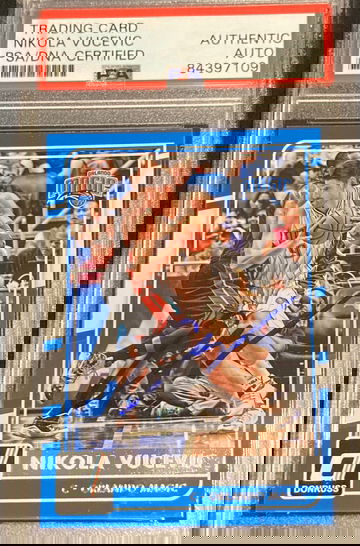 2015-16 Donruss Nikola Vucevic authentic auto