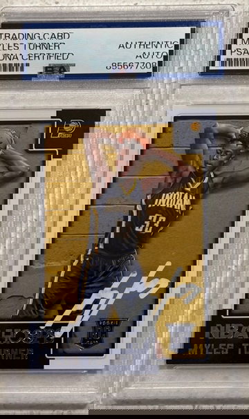 2015-16 Panini NBA Hoops #272 Myles Turner signed rookie PSA Authentic Auto RC Indiana Pacers