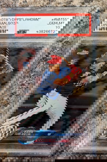 2018 Topps Chrome Update Juan Soto Rookie Yankees PSA 10