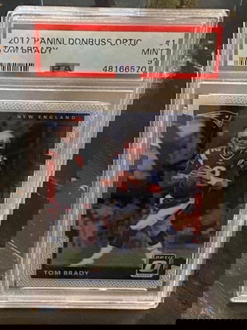 2017 Donruss Optic #1 Tom Brady PSA 9 Mint