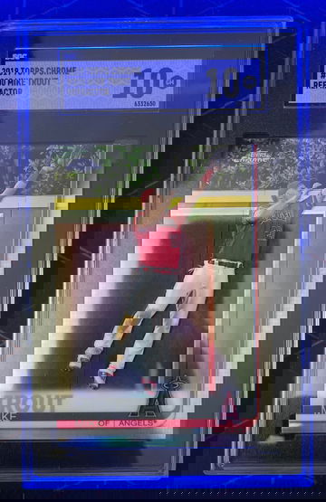 2019 Topps Chrome #200 Mike Trout Refractor SGC 10