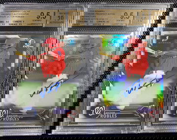 2016 Bowman Victor Robles Base and Refractor /499 Autos BGS 9.5/10