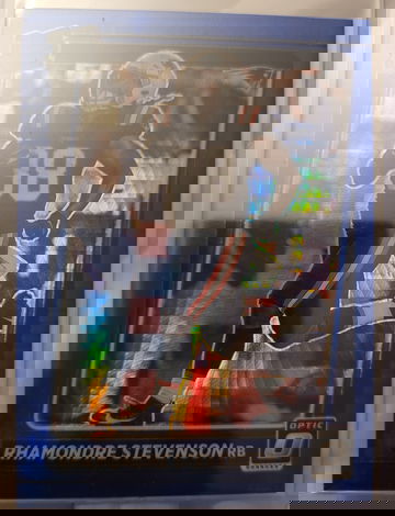 2021 Panini Donruss Optic Rhamondre Stevenson Blue Hyper 