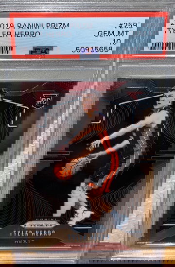 2019 Panini Prizm Tyler Herro PSA 10