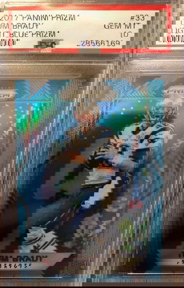 TOM BRADY 2017 PANINI PRIZM LIGHT BLUE /199 #33 PSA 10