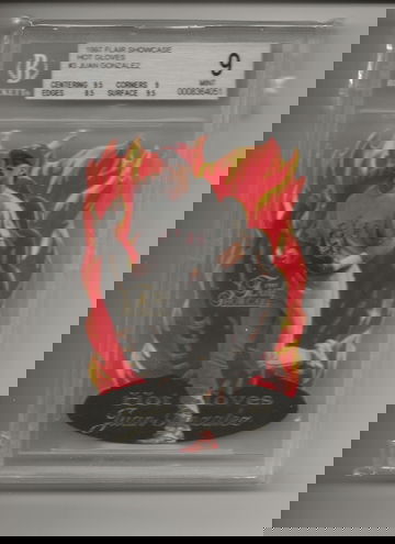 1997 Flair Showcase Hot Gloves Juan Gonzalez BGS 9 Mint