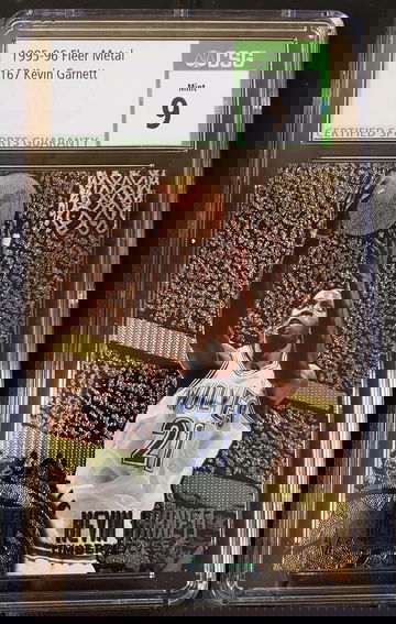 1995-96  METAL #167 KEVIN GARNETT RC CSG 9 MINT