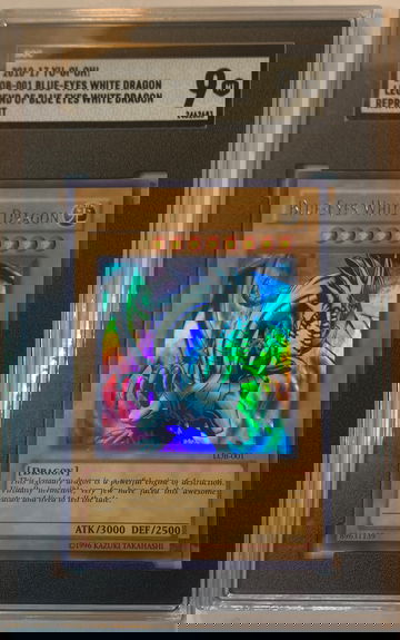 YUGIOH TCG! Blue Eyes White Dragon Ultra Rare  SGC 9.0 MT 2010 Reprint
