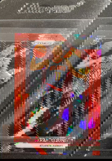 2018-19 Panini Prizm Trae Young Red Cracked Ice Rookie RC Atlanta Hawks 