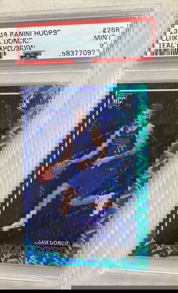 2018-19 Panini Hoops Luka Doncic #268 Teal Explosion RC-Rookie Card Mavs PSA 9