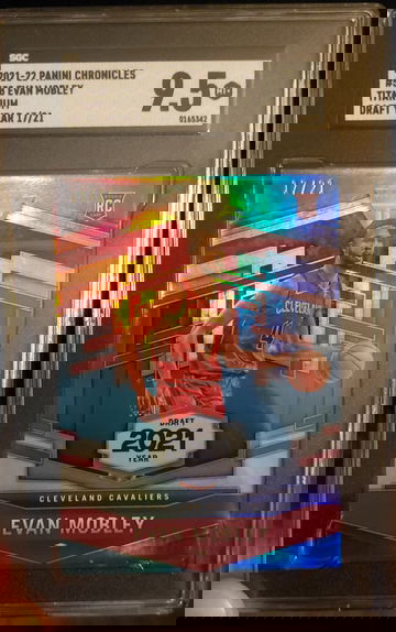 Evan Mobley RC 2021 Chronicle #538 Titanium Draft Year /21 SGC 9.5 