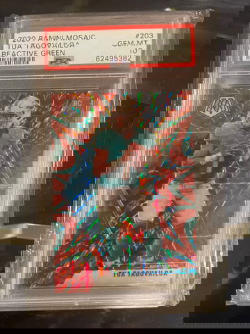 2020 Mosaic Reactive Green Prizm PSA 10 Tua Tagovailoa Miami Dolphins