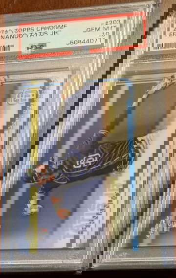 2019 Topps Chrome Fernando Tatis Jr. RC PSA 10