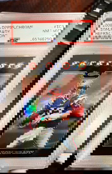 2008 Topps Chrome Tom Brady Refractor PSA 8