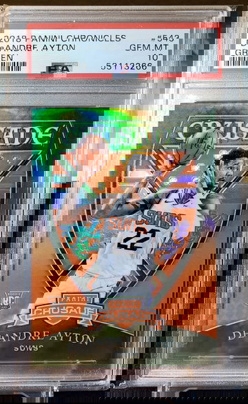 2018 Chronicles Crusade DeAndre Ayton #543 Green /25 RC Gem Mint PSA 10 Pop 3