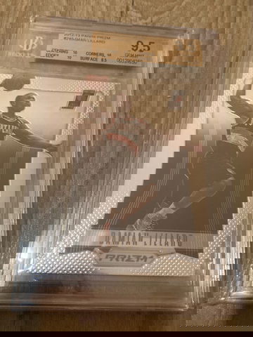 Damian Lillard 12-13 Rookie Prizm BGS 9.5 