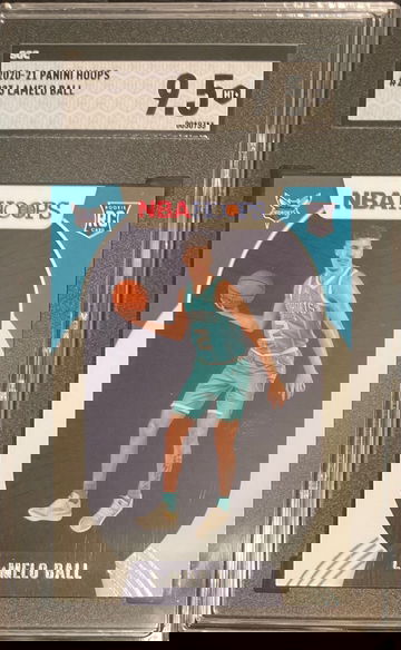 2020-21 Panini Hoops Lamelo Ball RC SGC 9.5 