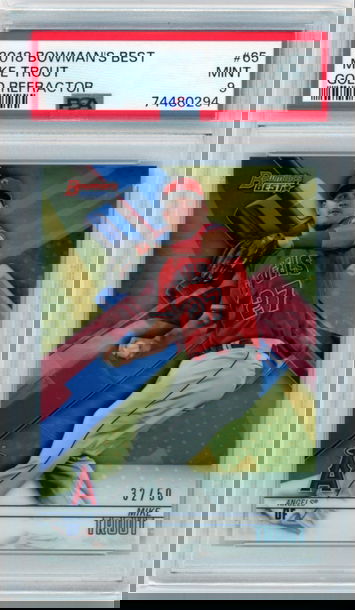 2018 Bowman's Best #65 Mike Trout Gold Refractor