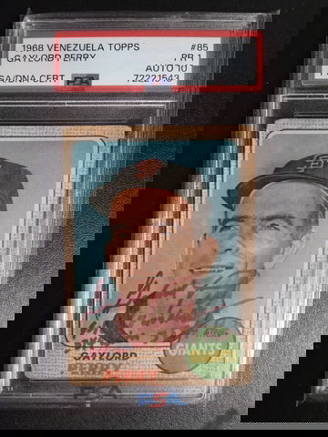 1968 Venezuela Topps #85 Gaylord Perry PSA 1 Auto 10